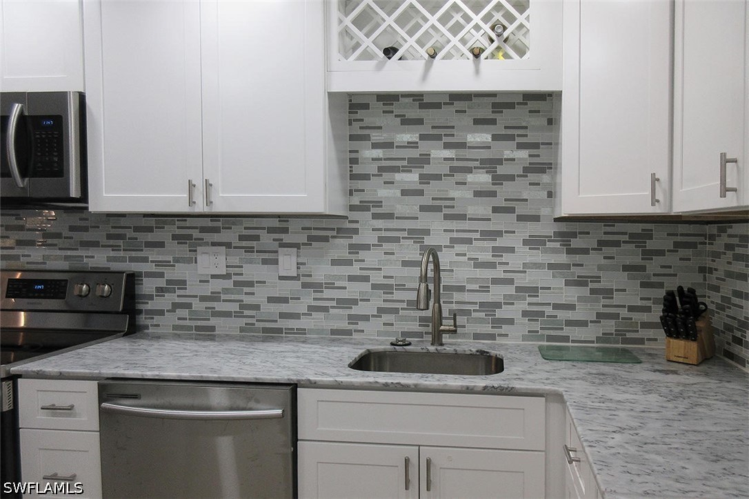 2 Bed Waterfront Home for Sale in Creciente, FL, $399,900 — photo 4