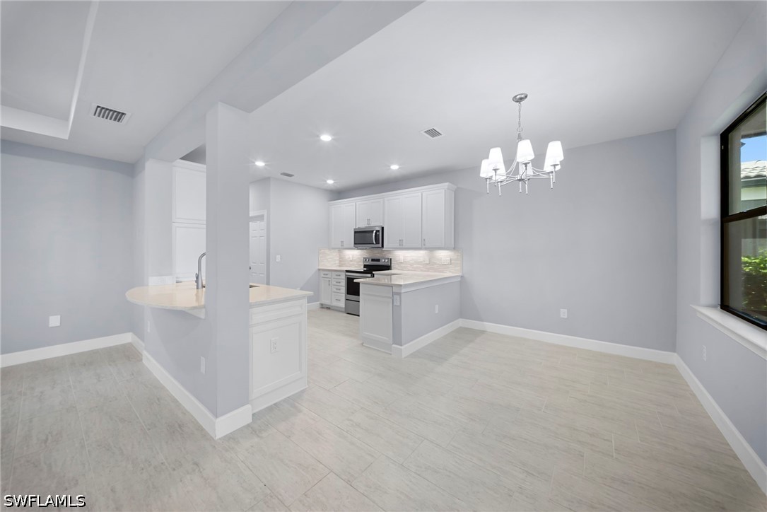 3 Bed SingleFamilyResidence for Sale in Westbrook, photo 4