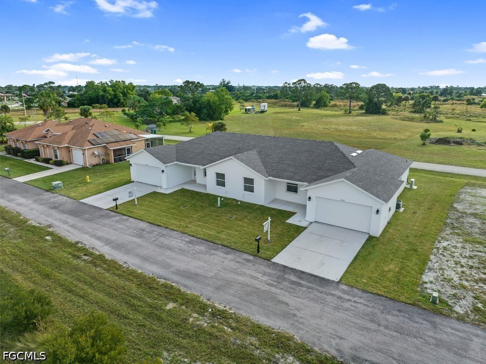 3 Bed Attached for Sale in Mirror Lakes, FL, $250,000 — photo 4