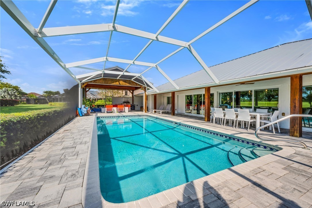 4 Bed Pool Home for Sale in Naples, photo 4