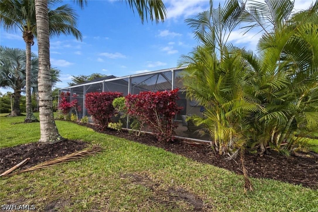 3 Bed Waterfront Home for Sale in Naples, FL, $400,000 — photo 4