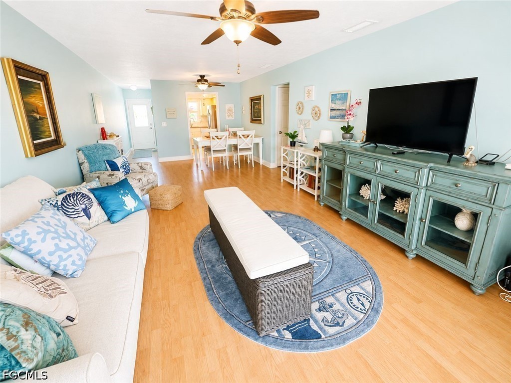 2 Bed Pool Home for Sale in Cape Coral, photo 4