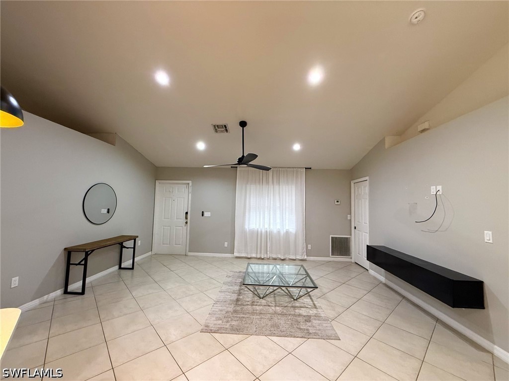4 Bed SingleFamilyResidence for Sale in Naples, photo 4