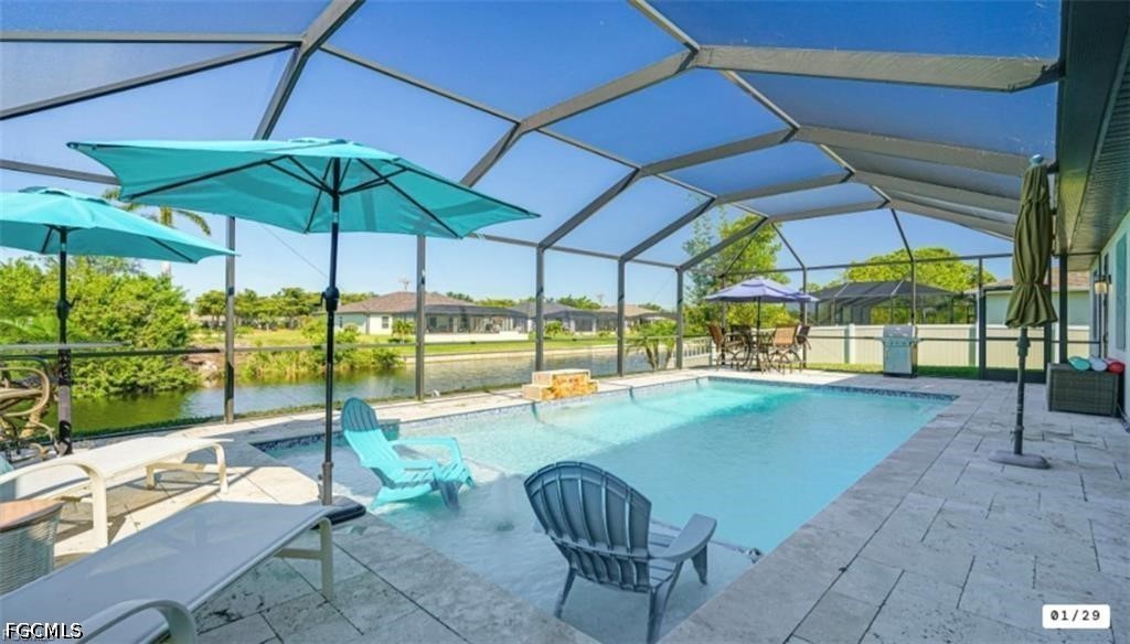3 Bed Pool Home for Sale in Cape Coral, photo 4
