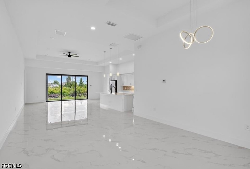 4 Bed SingleFamilyResidence for Sale in Lehigh Acres, FL — photo 4