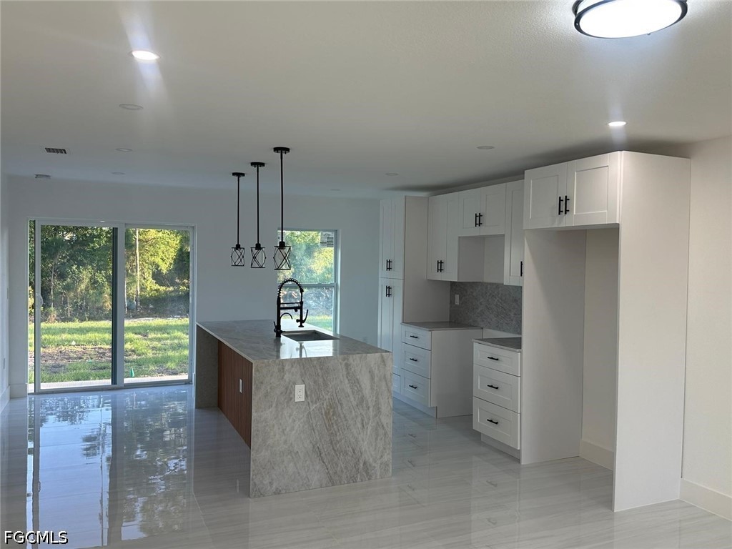 3 Bed SingleFamilyResidence for Sale in Lehigh Acres, FL — photo 4