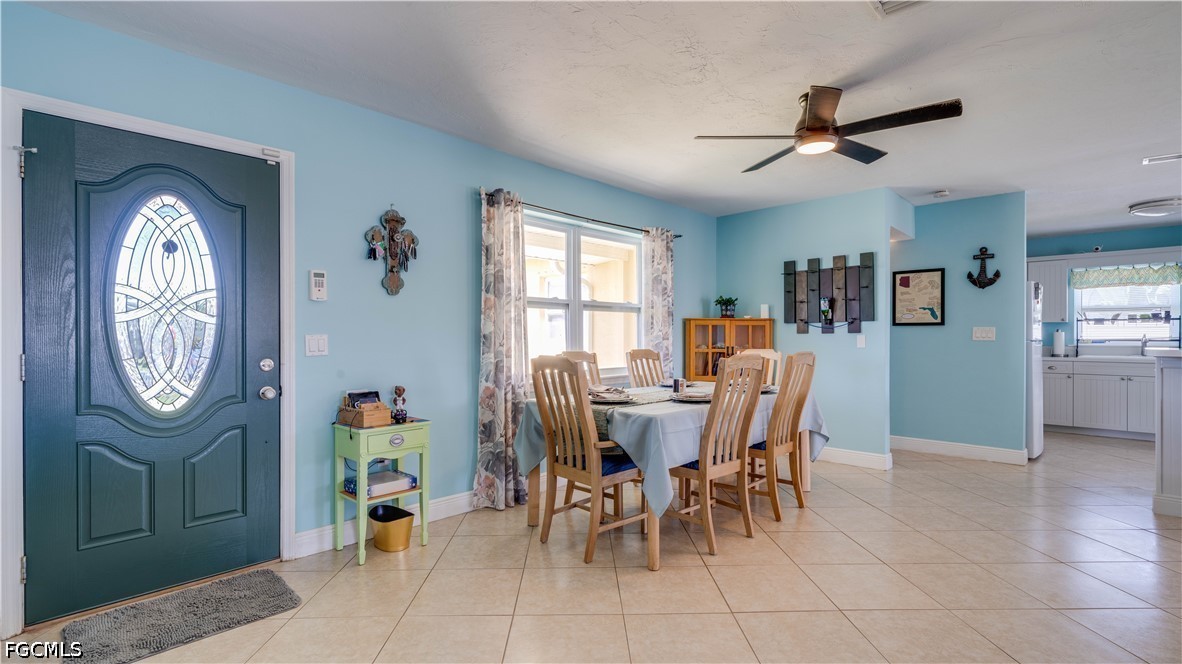 4 Bed Waterfront Home for Sale in Port Charlotte, FL — photo 4