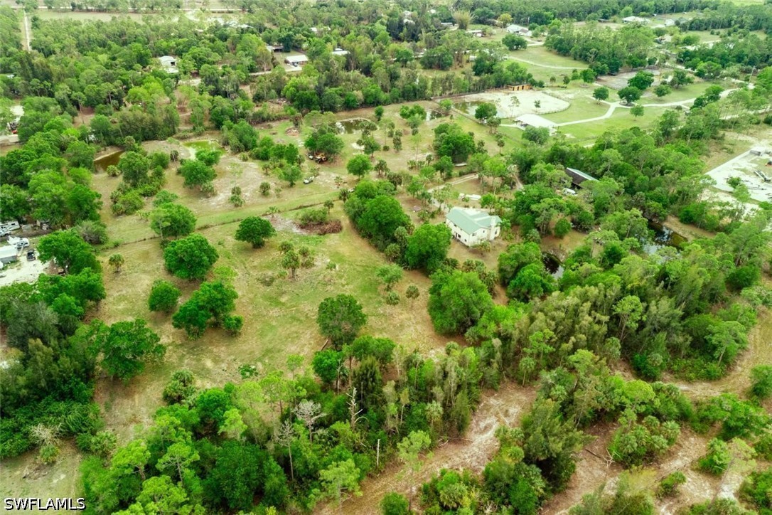 4 Bed SingleFamilyResidence for Sale in North Fort Myers, FL — photo 4