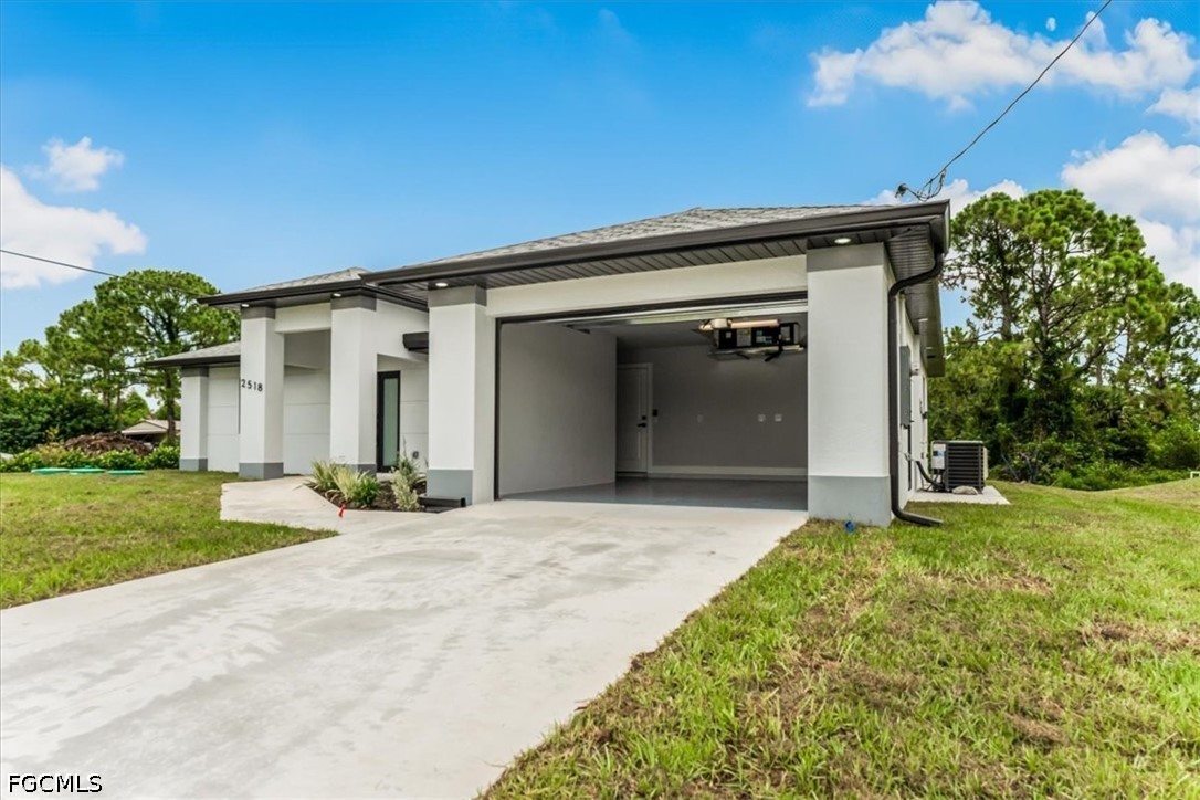3 Bed SingleFamilyResidence for Sale in Lehigh Acres, FL — photo 4