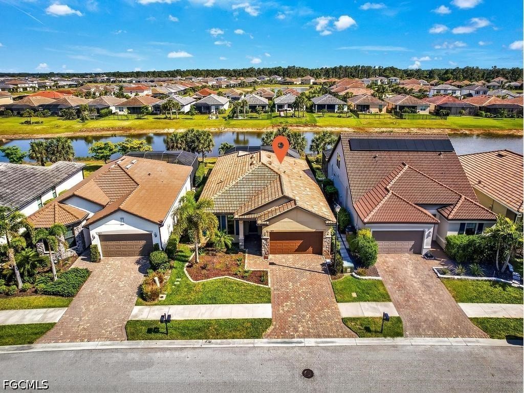 3 Bed Pool Home for Sale in Hampton Lakes, photo 4