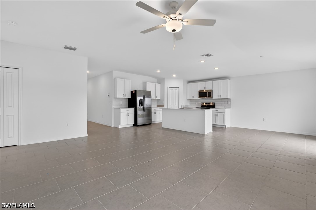4 Bed Waterfront Home for Sale in Savanna Lakes, FL — photo 4
