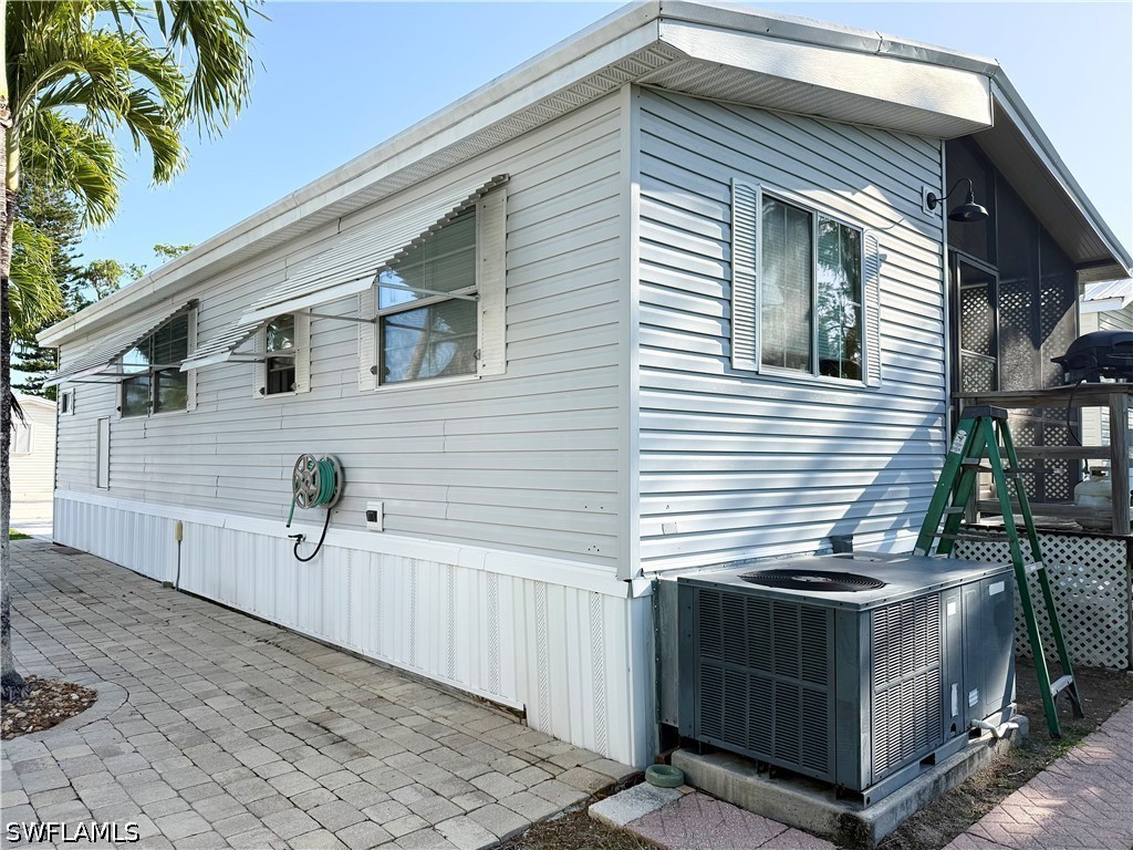 1 Bed ManufacturedHome for Sale in Naples, FL, $135,000 — photo 4