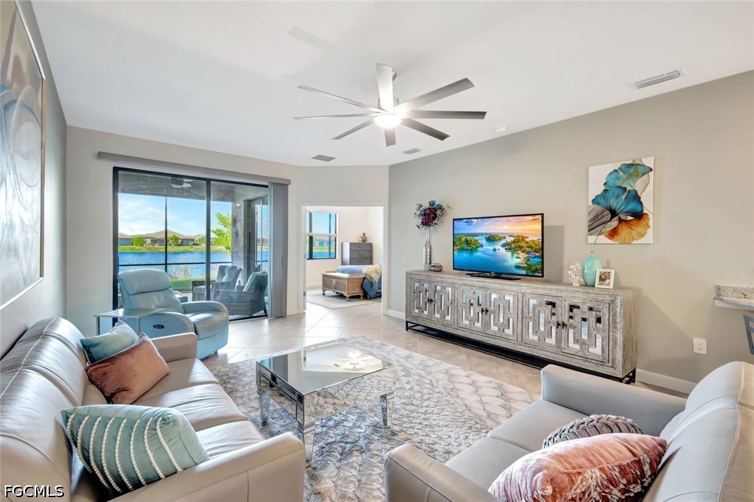 2 Bed Waterfront Home for Sale in Timber Creek, photo 4