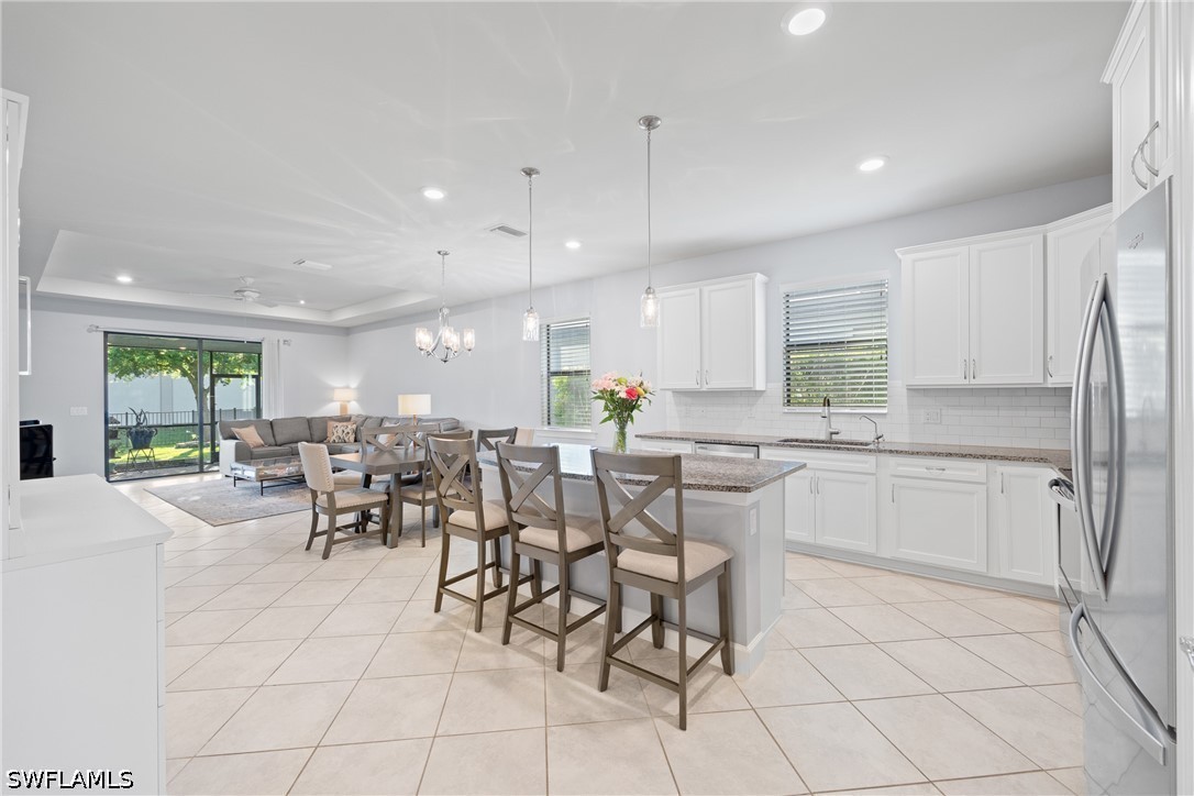 3 Bed SingleFamilyResidence for Sale in Westbrook, photo 4