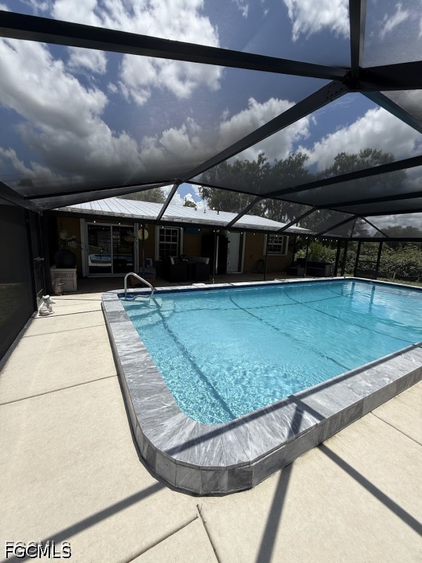 3 Bed Pool Home for Sale in Labelle Ranchettes, photo 4