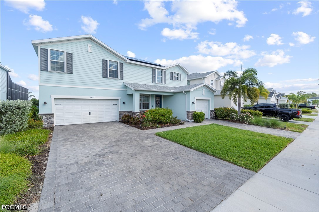 5 Bed Pool Home for Sale in Trails Edge, photo 4