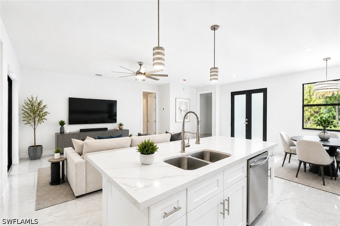 3 Bed SingleFamilyResidence for Sale in Port Charlotte, photo 4