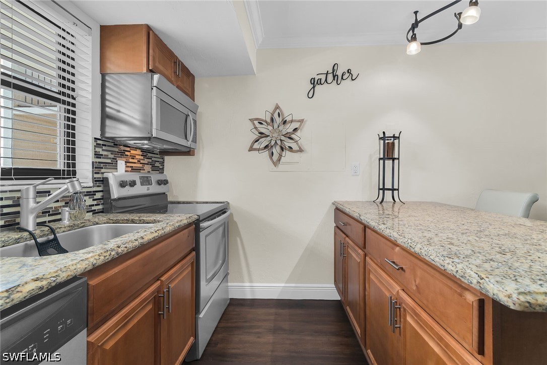 1 Bed Waterfront Home for Sale in Anglers Cove, FL, $325,000 — photo 4