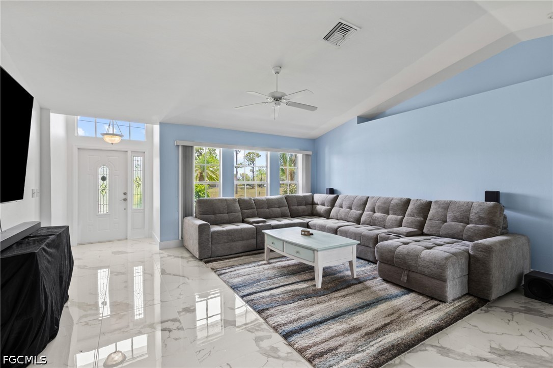 3 Bed SingleFamilyResidence for Sale in Cape Coral, FL — photo 4