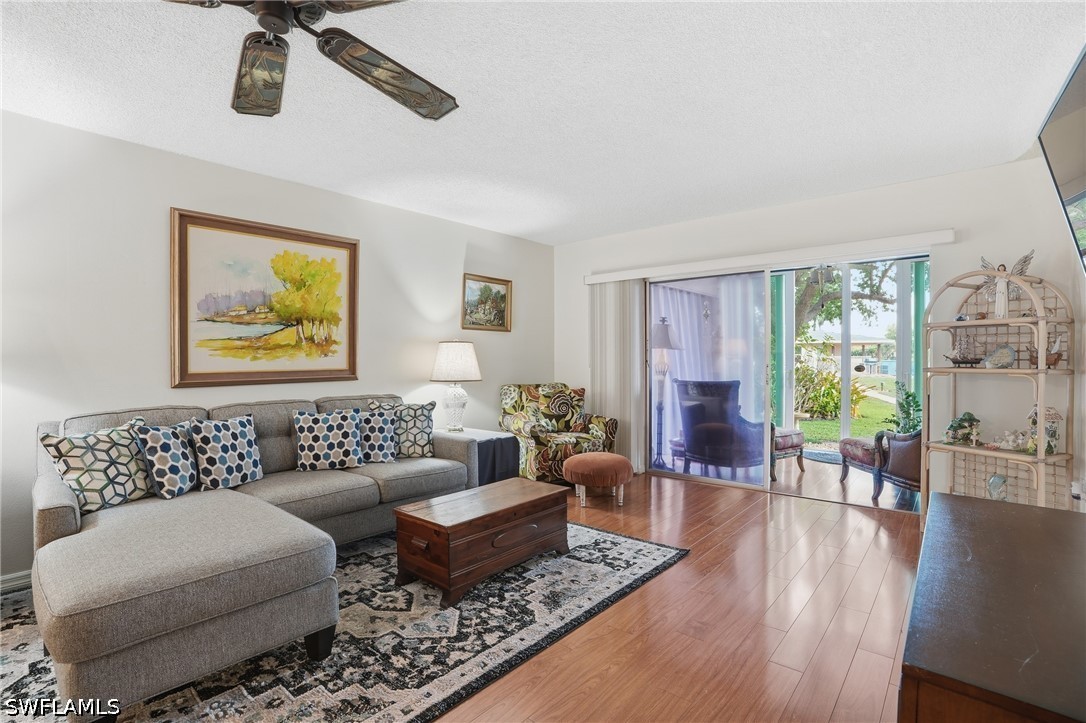 2 Bed Waterfront Home for Sale in Naples, photo 4