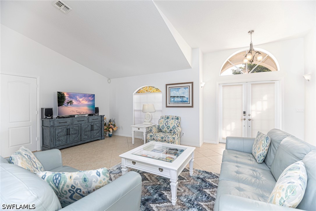 3 Bed Pool Home for Sale in Briarwood, photo 4