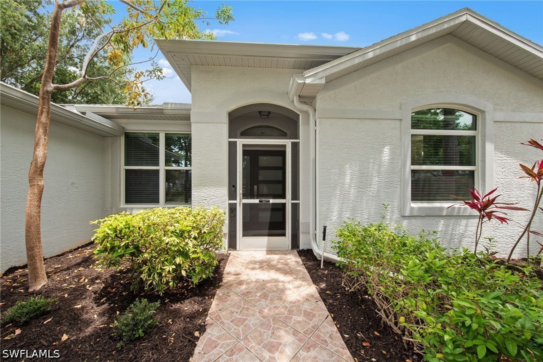 3 Bed SingleFamilyResidence for Sale in Fort Myers, FL — photo 4
