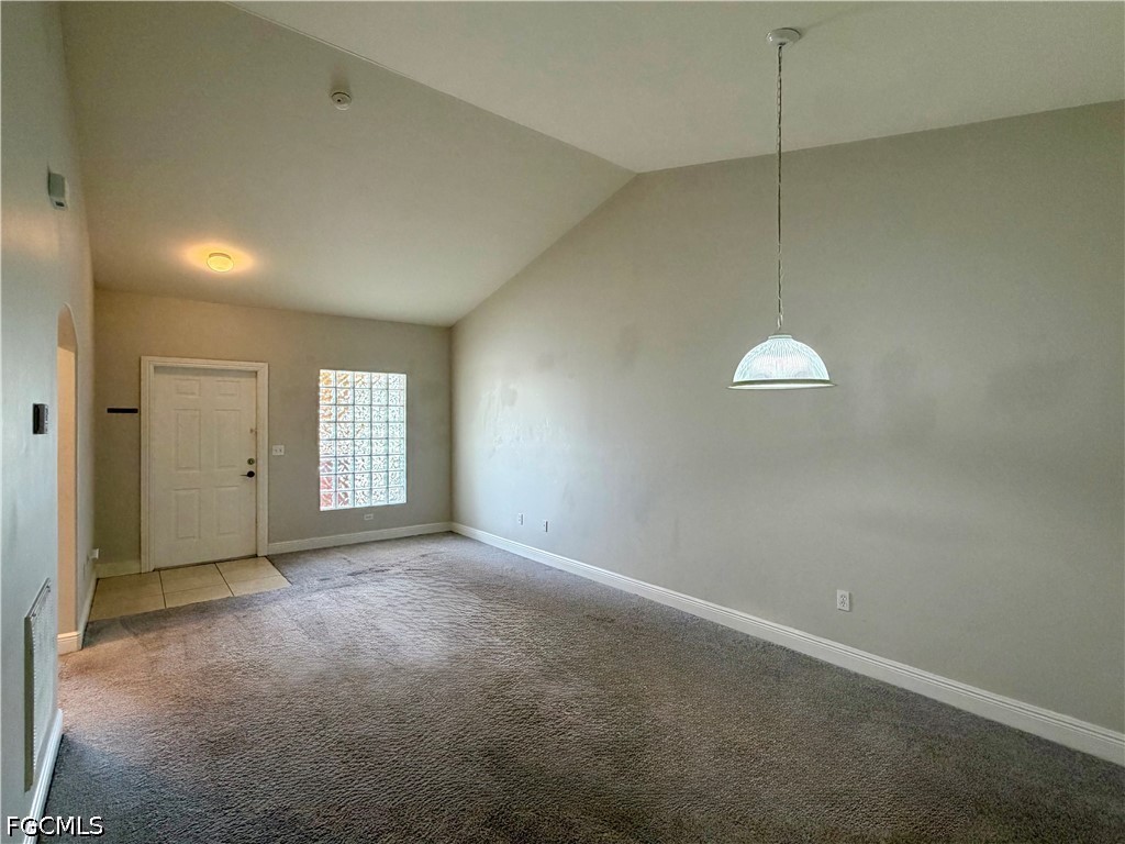2 Bed Condominium for Sale in Fort Myers, photo 4
