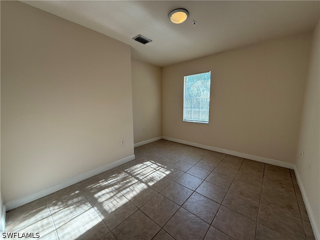2 Bed Waterfront Home for Sale in Cape Coral, photo 4