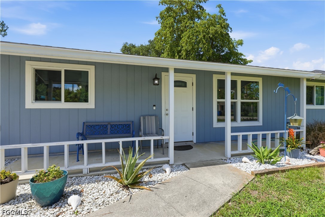 3 Bed SingleFamilyResidence for Sale in Lehigh Acres, FL — photo 4