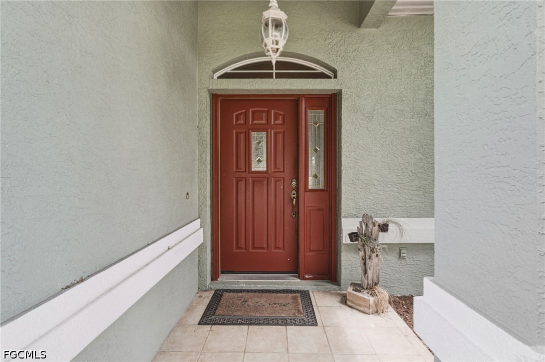 3 Bed SingleFamilyResidence for Sale in Port Charlotte, FL — photo 4
