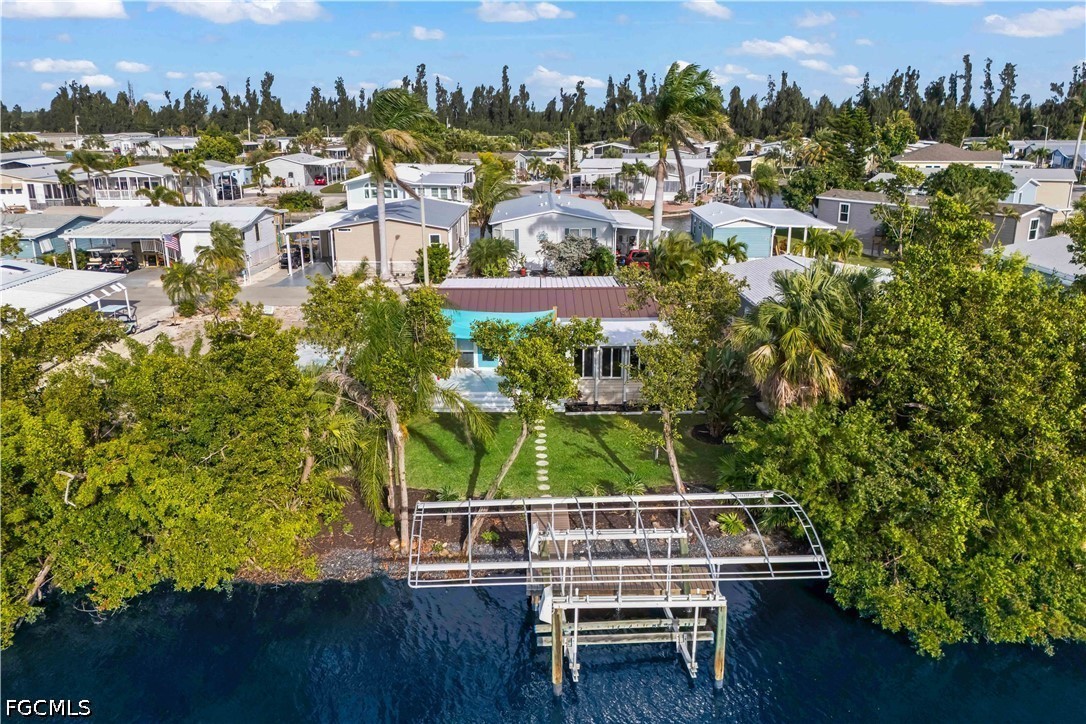 2 Bed Waterfront Home for Sale in Pine Island Cove, photo 4
