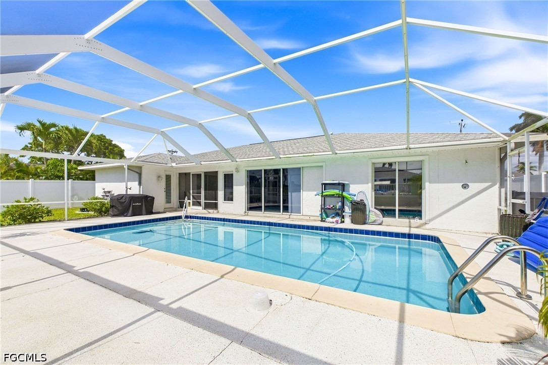 4 Bed Pool Home for Sale in Cape Coral, photo 4