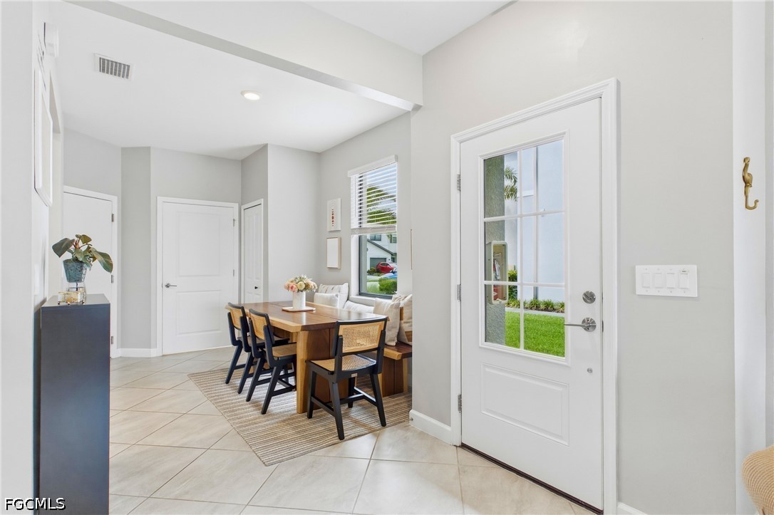 3 Bed Waterfront Home for Sale in Timber Creek, photo 4