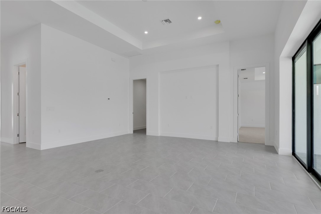4 Bed Pool Home for Sale in Cape Coral, photo 4