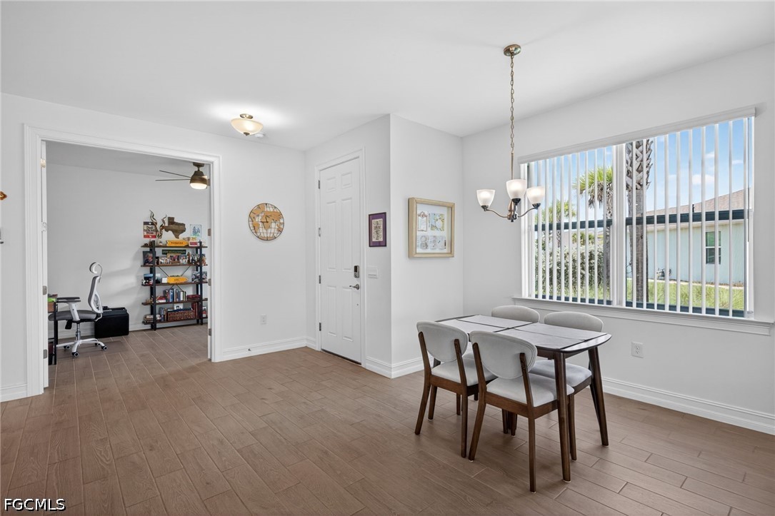2 Bed Waterfront Home for Sale in Punta Gorda, FL, $300,000 — photo 4