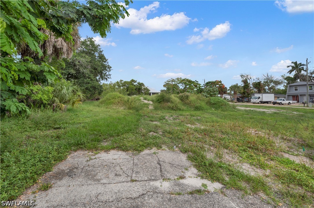 Waterfront Home for Sale in Sabal Shores, photo 4