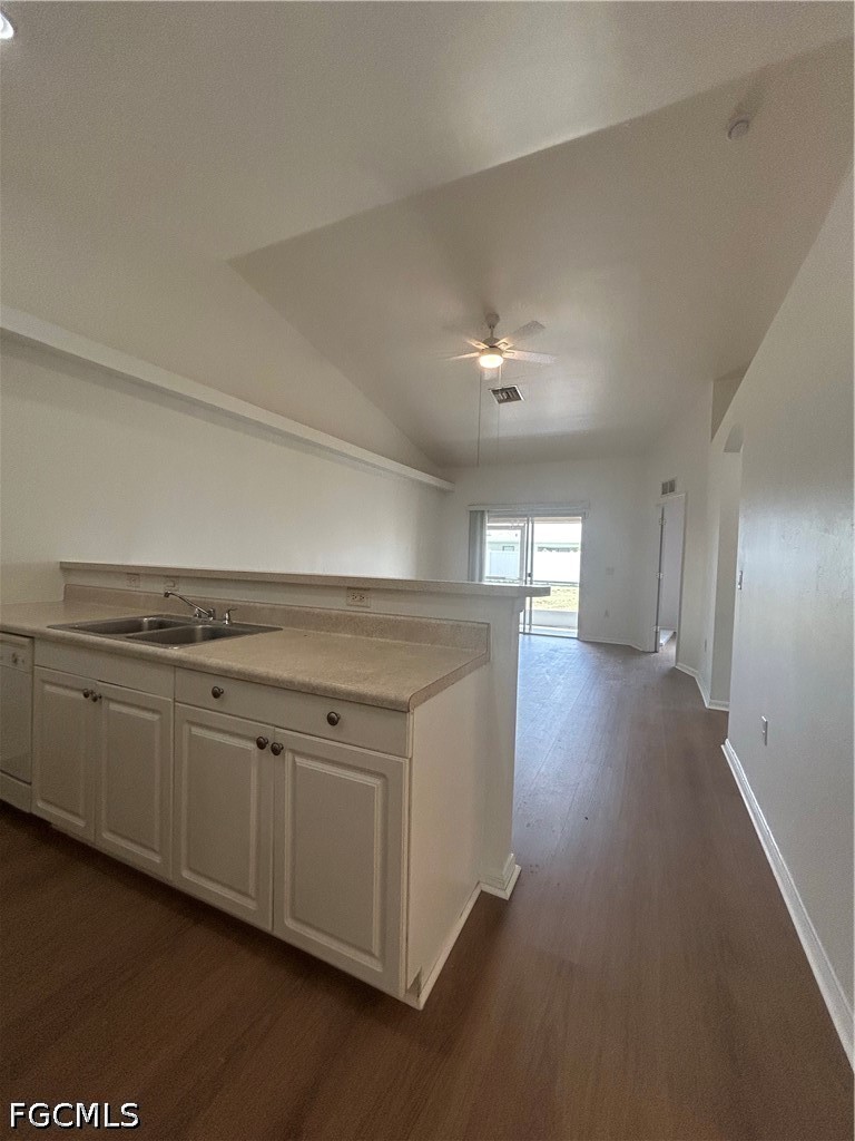 3 Bed Duplex for Sale in Cape Coral, photo 4