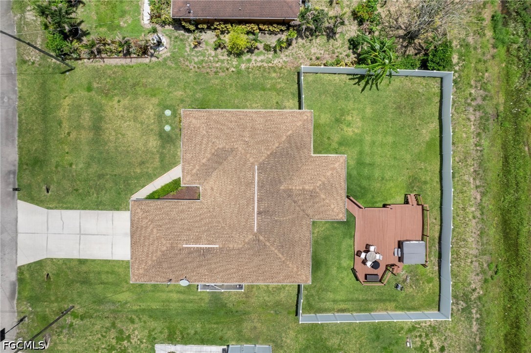 3 Bed Waterfront Home for Sale in Lehigh Acres, photo 4