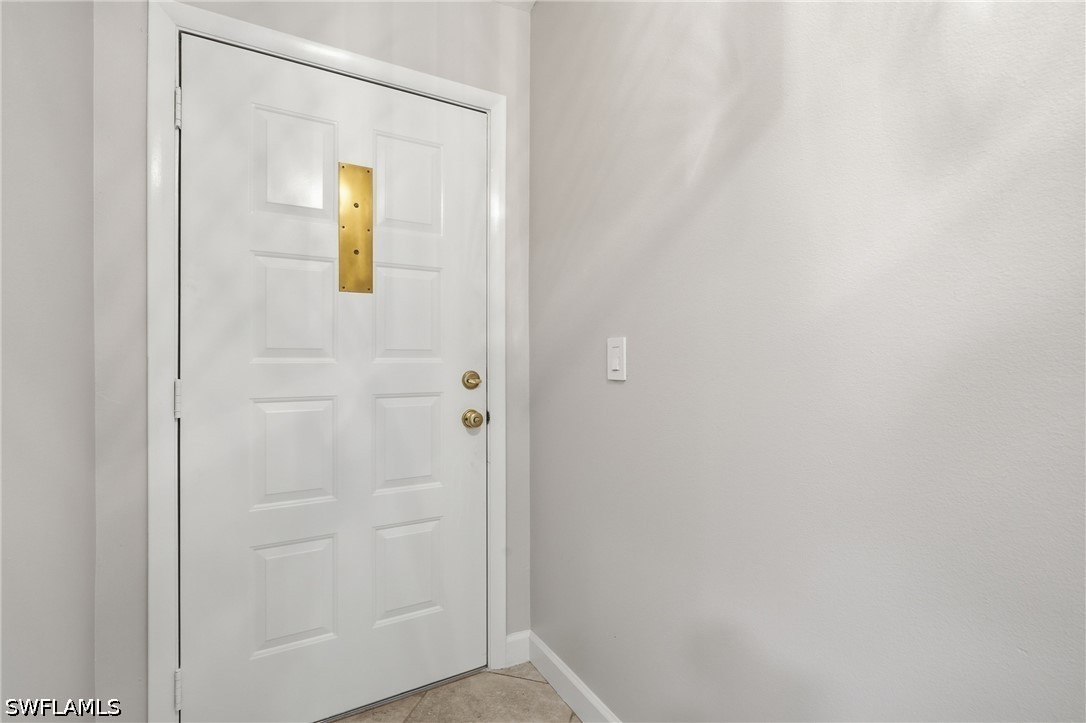 2 Bed Condominium for Sale in Naples, photo 4