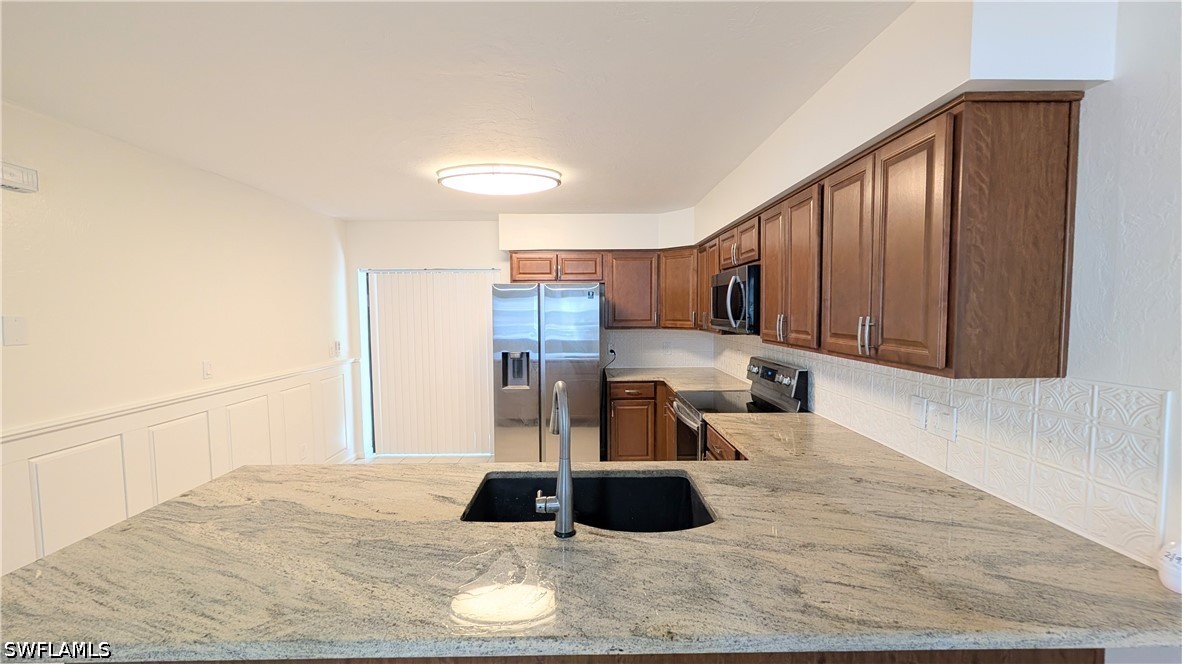 2 Bed Condominium for Sale in Cape Coral, photo 4