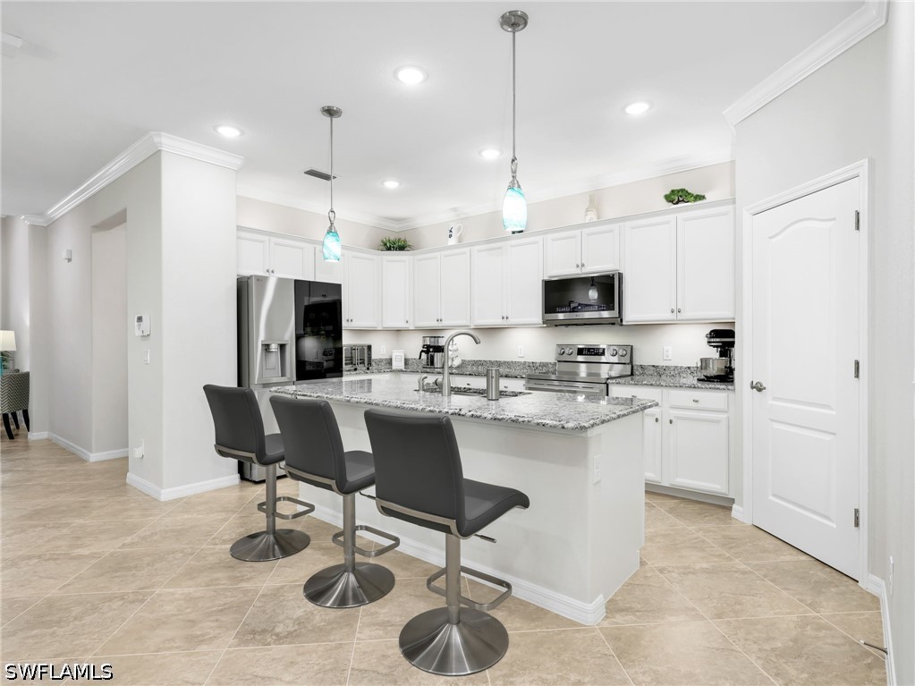 4 Bed Waterfront Home for Sale in Naples, FL, $689,000 — photo 4