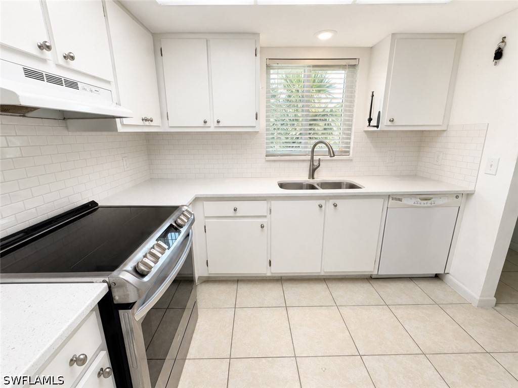 2 Bed Condominium for Sale in Naples, photo 4