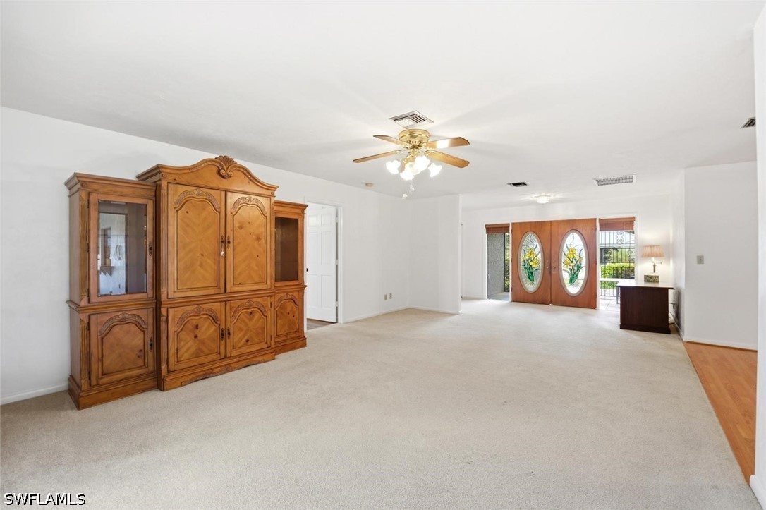 2 Bed SingleFamilyResidence for Sale in Naples, photo 4