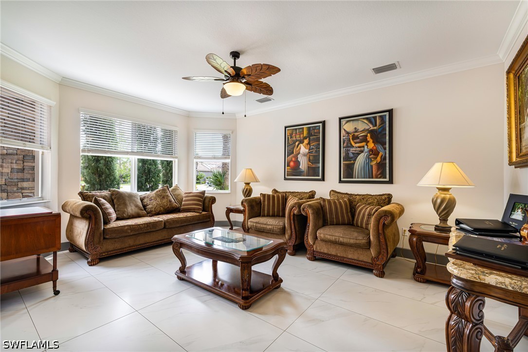 5 Bed Pool Home for Sale in Bella Terra, photo 4