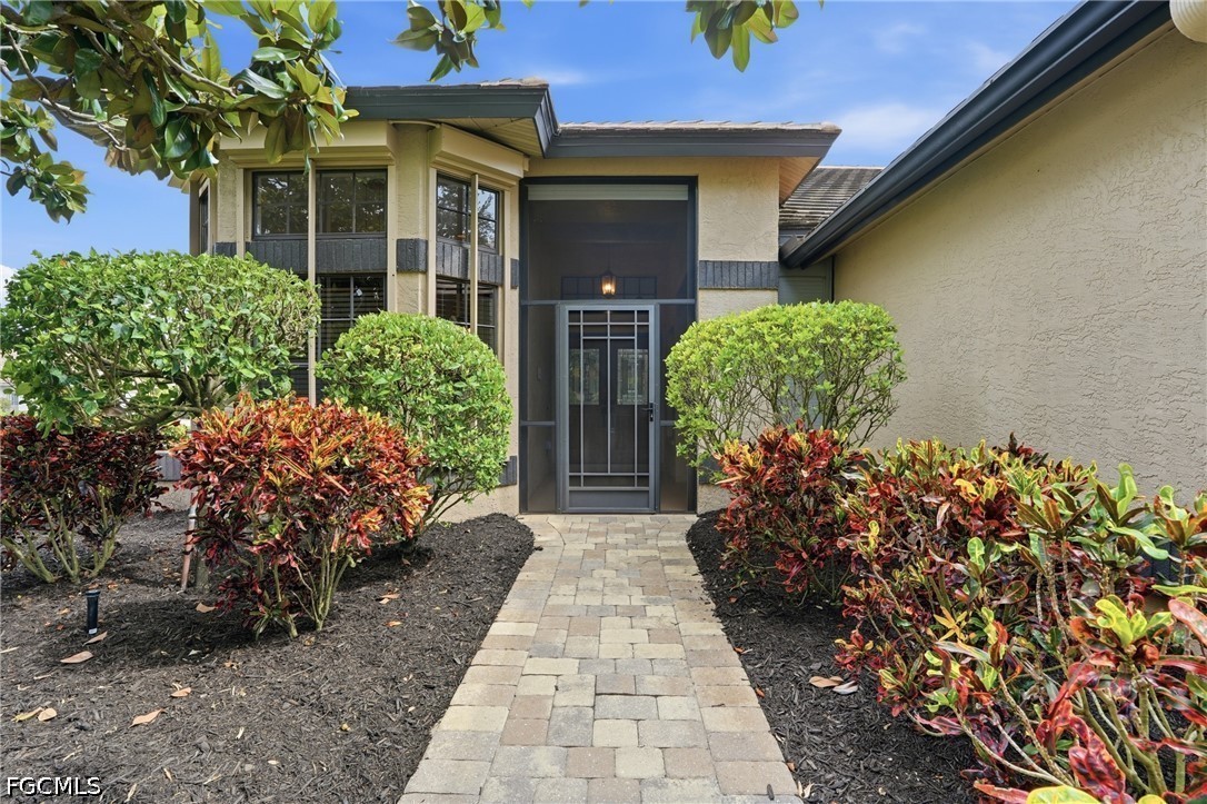 2 Bed Pool Home for Sale in Fort Myers, photo 4