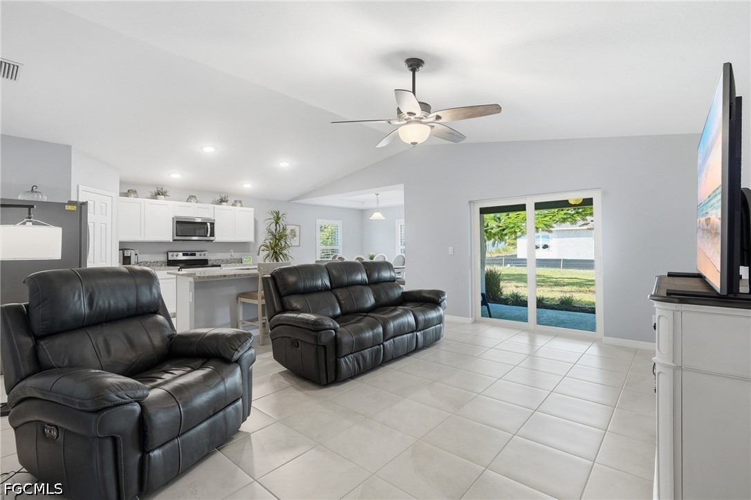 4 Bed SingleFamilyResidence for Sale in Punta Gorda, photo 4