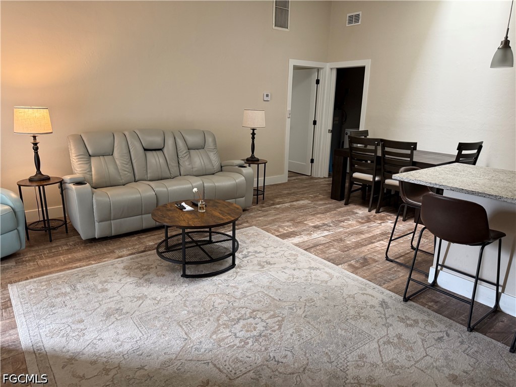 2 Bed Pool Home for Sale in Cape Coral, photo 4