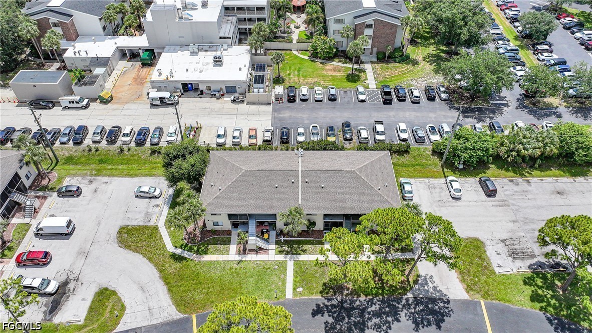 2 Bed Condominium for Sale in Westchester, photo 4