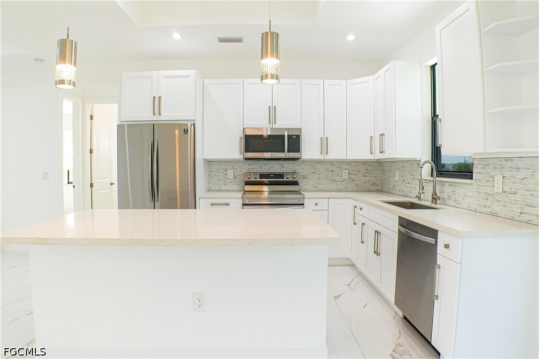 3 Bed SingleFamilyResidence for Sale in Naples, photo 4