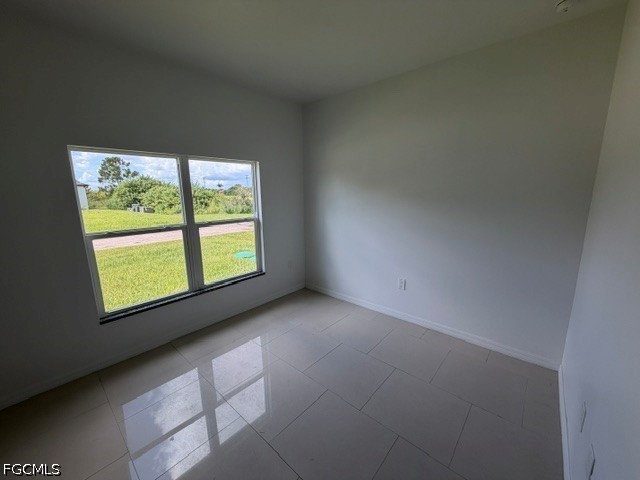 2 Bed SingleFamilyResidence for Sale in Lehigh Acres, FL — photo 4